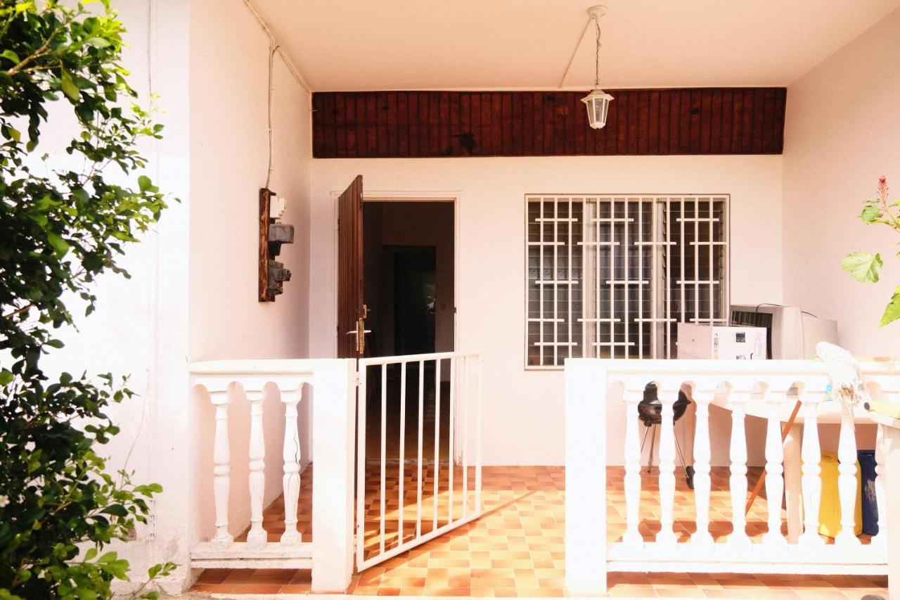 La Kaz Blanche Villa Sainte-Rose Exterior photo